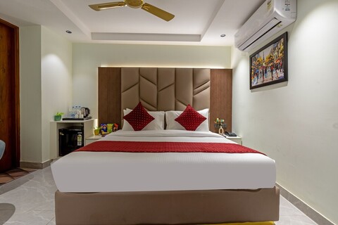 호텔 수쿤, 코노트 플레이스까지 2분