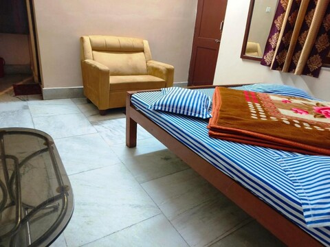 Hotel Golden Touch