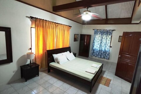Bluewaves Resort Moalboal by Hiverooms