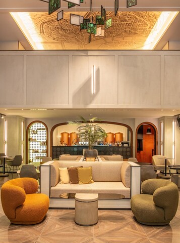 퍼스트네임 툴루즈, 하얏트의 JdV의 일부