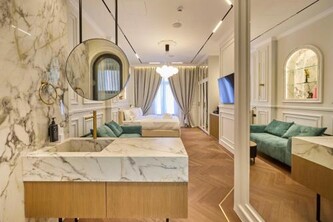 Ermou 99 Intelligent Private Suites