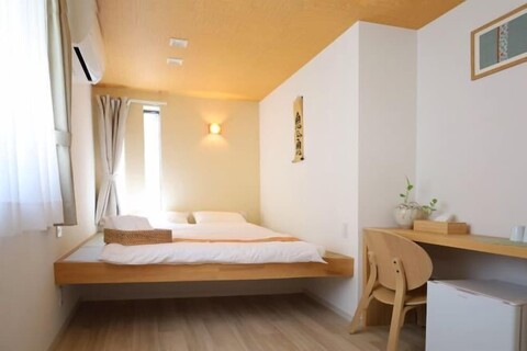 Oku Station;4 Minutes Walk from Station;Ueno 5 Minutes; Tokyo 12Minutes; Shinbashi (Ginza) 15Minutes