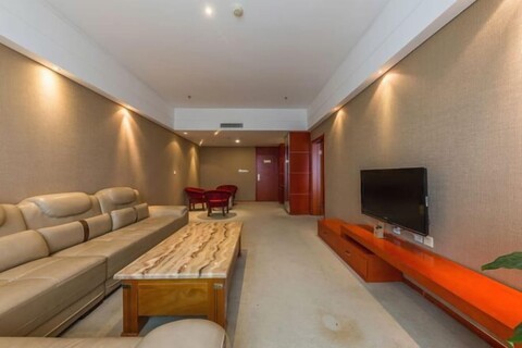 Dongpeng Holiday Hotel