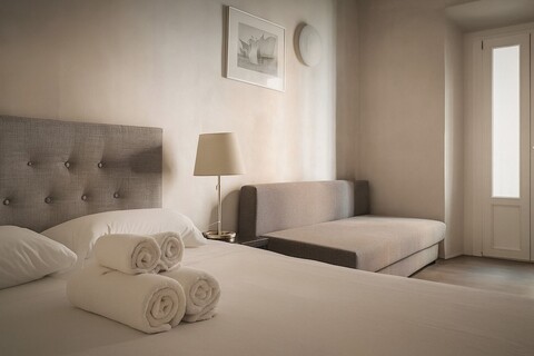 카사 밀라노 두오모의 속삭임, 발코니 있음