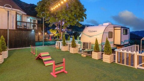 가평 동반84 글램핑&풀빌라 카라반 펜션