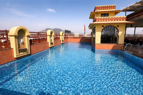 우메이드 레지던시 - 어 리걸 헤리티지 홈