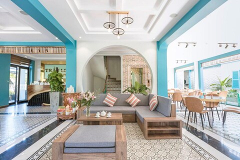 트란 롱 꾸 힌 호텔