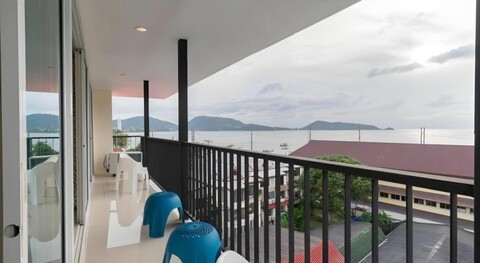 Blueskyhouse Patong