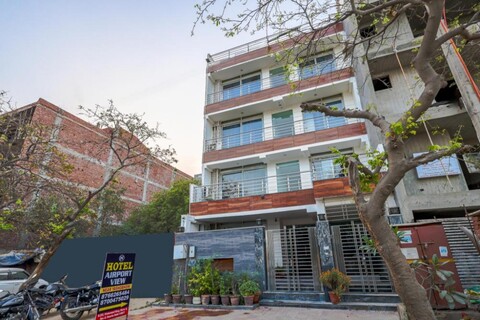 Mauryan Signature Hotel with Airport View