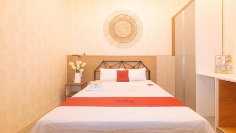 레드도어즈 프리미엄 앳 리젠시 선셋 호텔