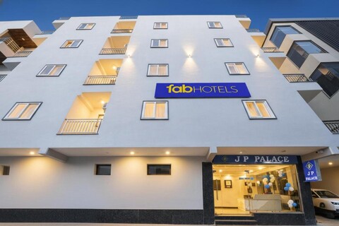 FabHotel JP Palace