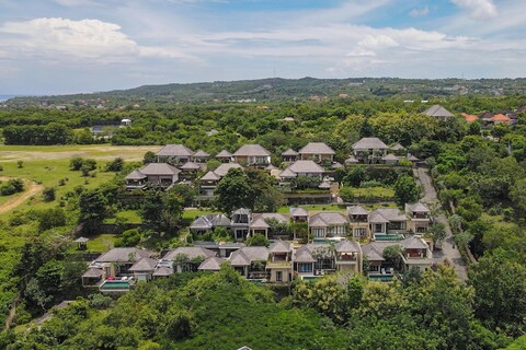 더 레이카 빌라 바이 나기사 발리