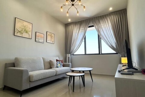 Cozy 2BR Sky Pool & Panoramic Views 1-6 Guests