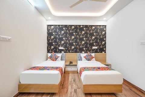 FabHotel Redmoon Suites - Near Brookefield / Marathahalli Bridge