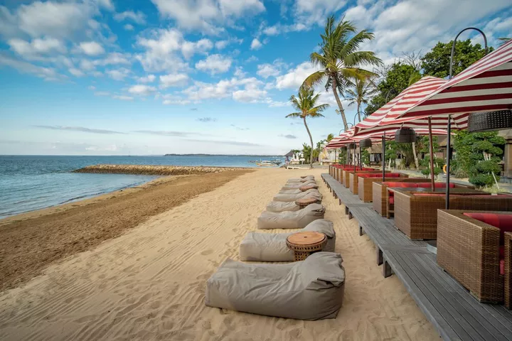 Puri Santrian Beach Resort & Spa