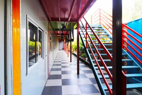 호텔 더 큐브 스테이