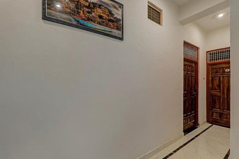 OYO 823703 Hotel Aanandwan Palace