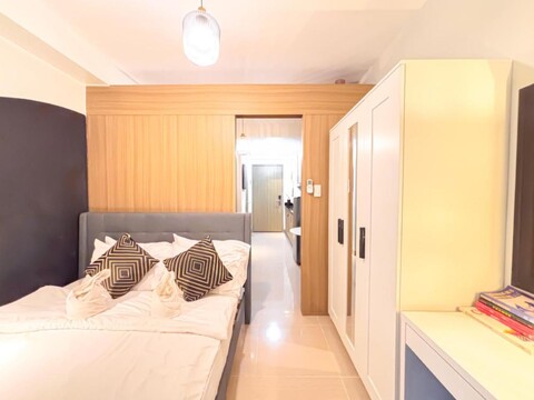 Resort vibe Lux Staycation l SHORE 2 B02-0365