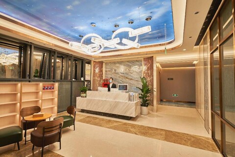 Shenzhen Jiachengde Hotel (Dongmen Huangbeiling Subway Station)