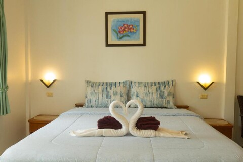 더 골든 비치 리조트 나이양