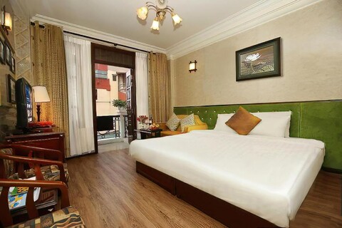 골든 로터스 호텔 앤 스파