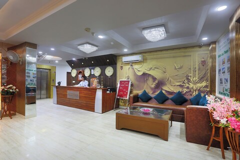 엑설런트 호스피탤리티의 캐슬 블루