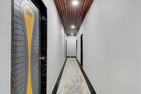 Hotel O by OYO Srinika premium near airport
