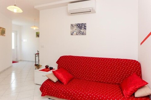 아파트먼트 미라