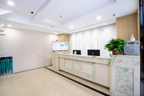 Stars Hotel Apartment (Guangzhou Shangxiajiu Shop Children's Hospital Branch)
