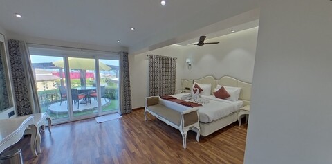 호텔 홀리데이 리조트