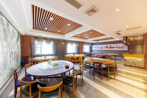 Wanye Hotel (Shenzhen Dongmen Pedestrian Street Sunbu Subway Station)