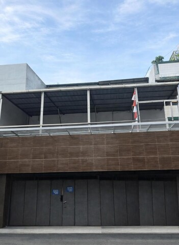 아바 게스트하우스 사다르