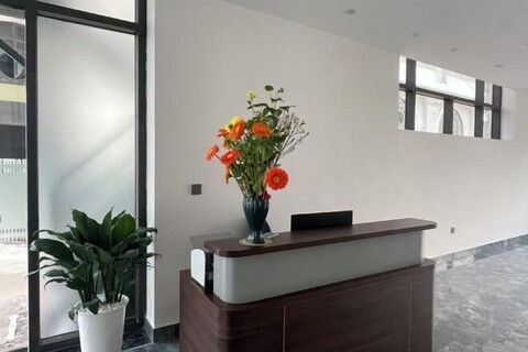 Lucky Phoenix Hotel & Apartment