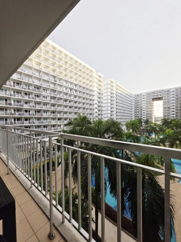 스테이케이션 앳 쉘 레지던스