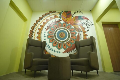 Click Find Stay Orderly Bazar