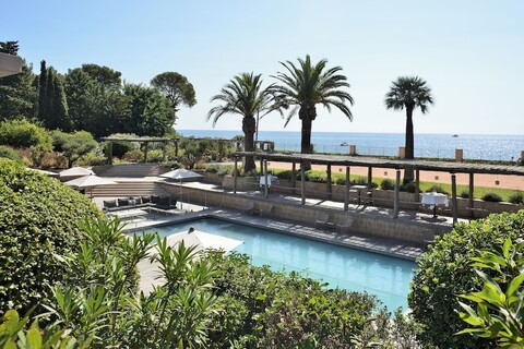 라 레제르브 에스테렐