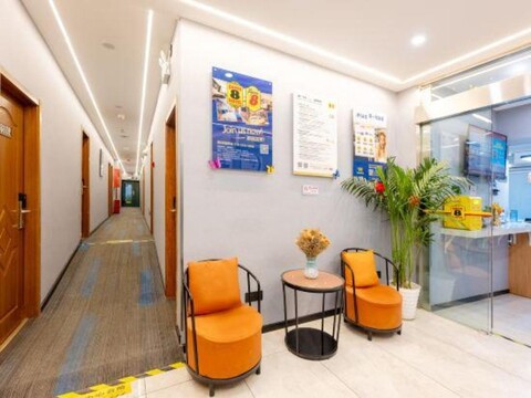 Super 8 Hotel (Beijing North Hospital Third Hospital)