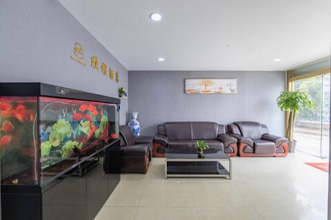 Xin Cheng Hotel (Shanghai Bay University Town Branch)