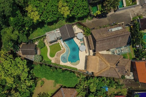 아르카나 빌리지 창구 바이 나기사 발리