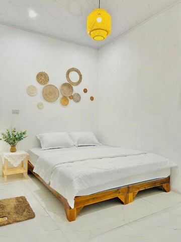 The Mountain Homestay & Cafe