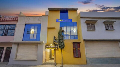 FabHotel Om Sai Residency