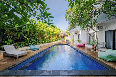 울루와투 서프 파라다이스