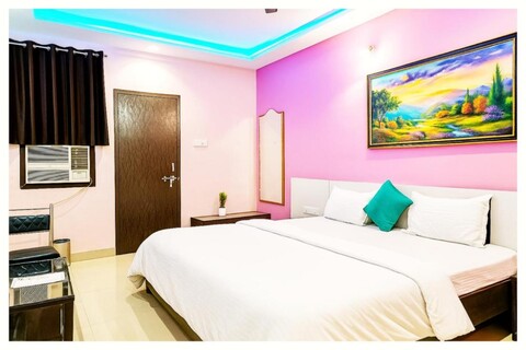 Goroomgo Shivay Guest House Godowlia Varanasi