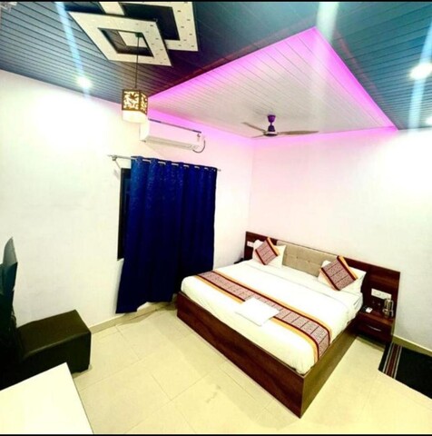 hotel shiva international