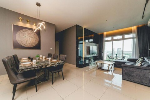 Twin Galaxy Jet Black 3BR6pax Balcony nr KSL