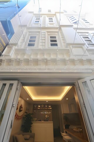 풀 하우스 호스텔