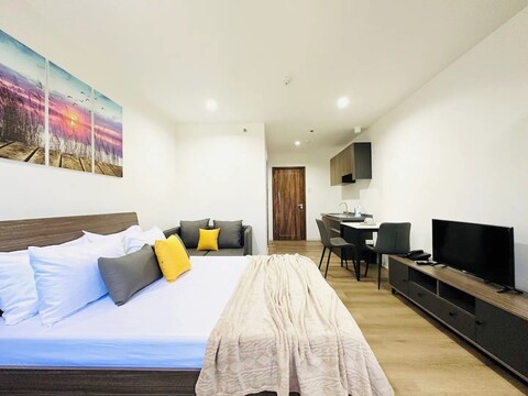 맹그로브 플레이스 앤드 레지던스