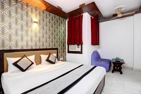 Hotel Delhi Darbar-Near Karolbagh Metro