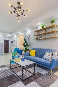 Locals Guesthouse (Haikou Baishamen park Branch)