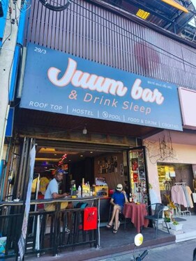 Juum Bar & Drink Sleep